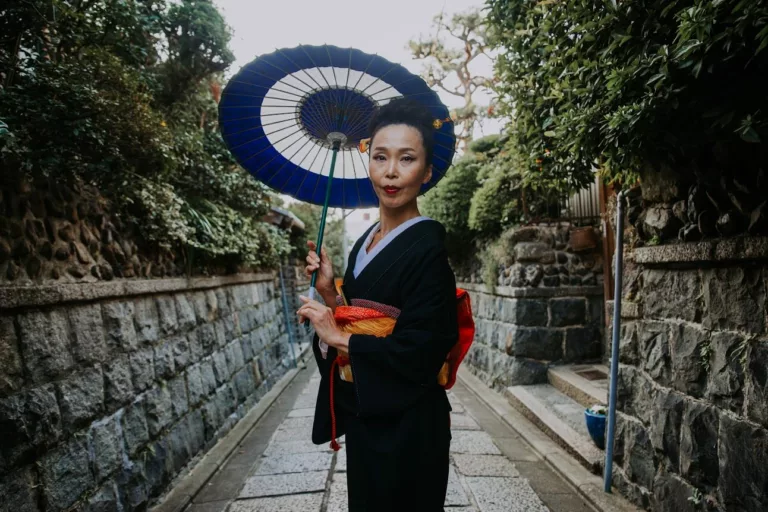 japenese lady with umbrella